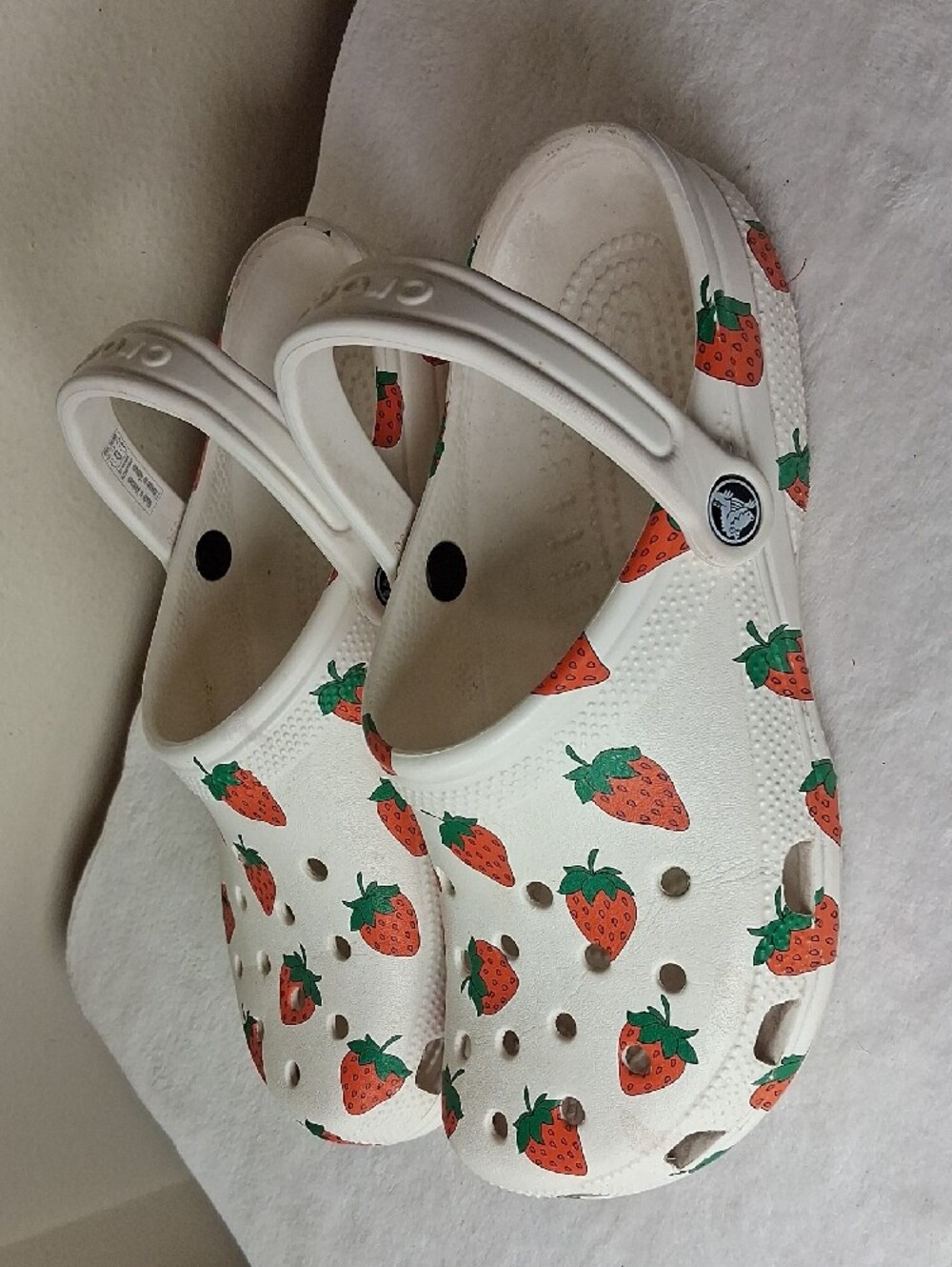 CROCS White Strawberry-Print Classic Clogs - Picture 2 of 8
